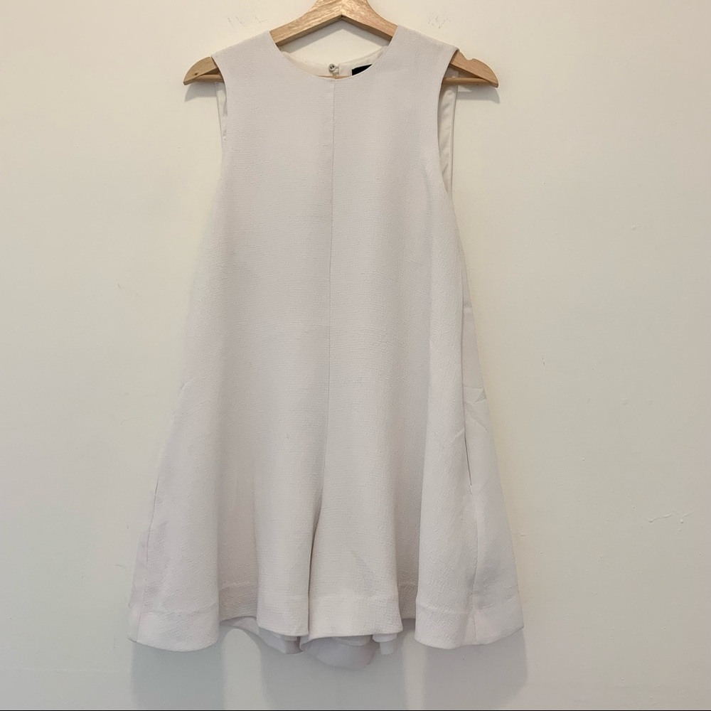 NWOT Kendall & Kyle White Romper XS